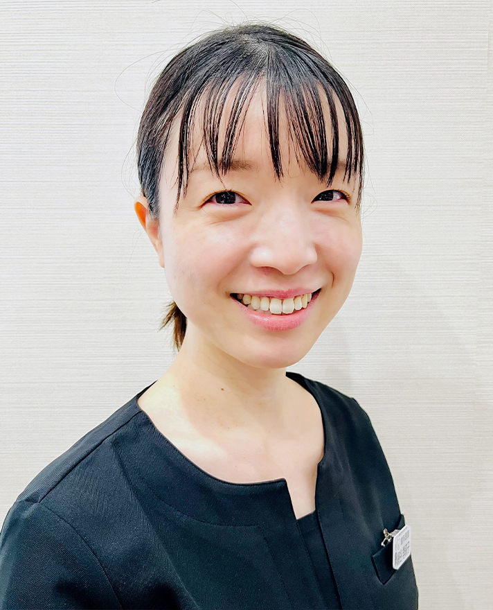 矯正歯科医　網谷 季莉子